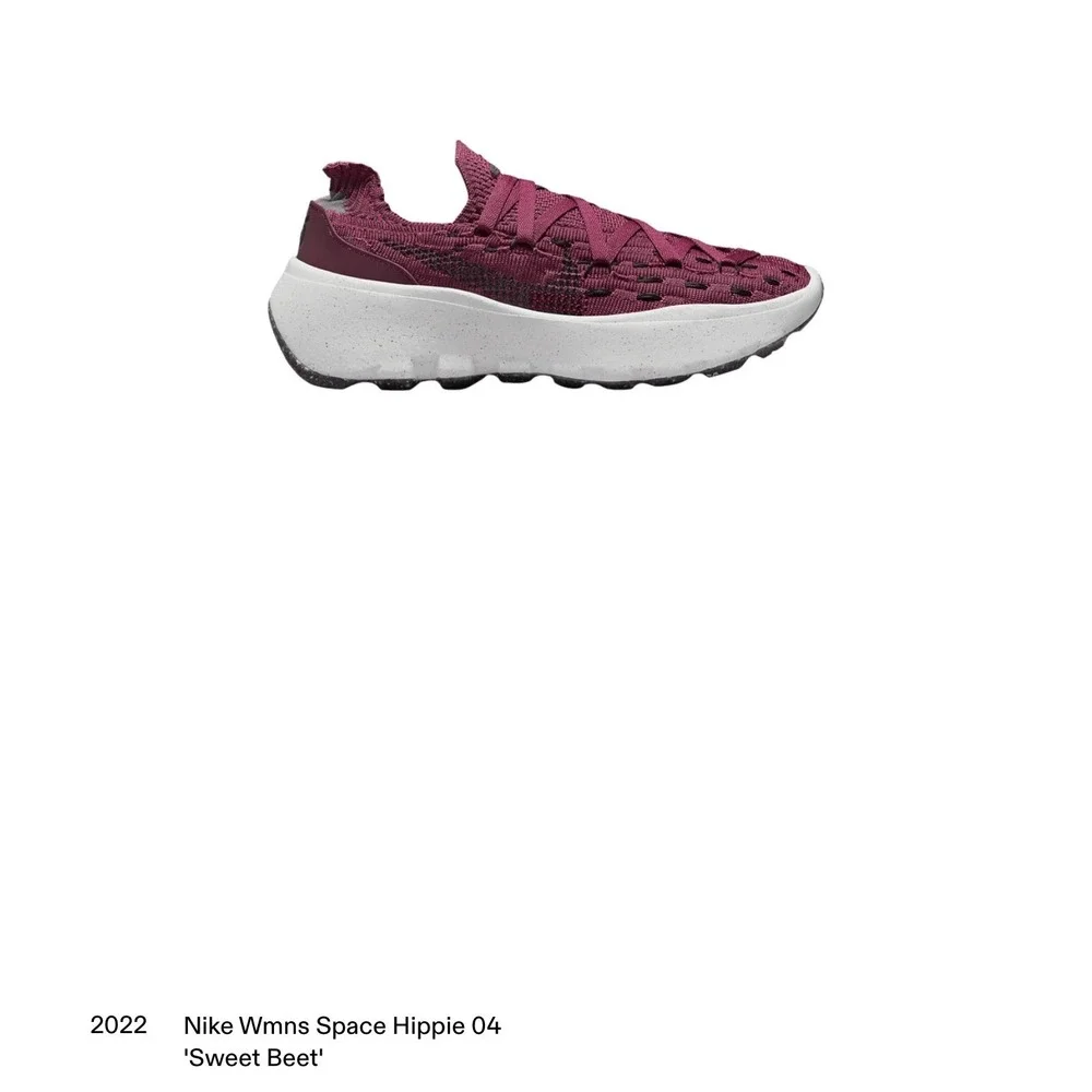 Nike Space Hippie 04 Sweet Beet Womens‎ Running Shoes Size 5 NEW